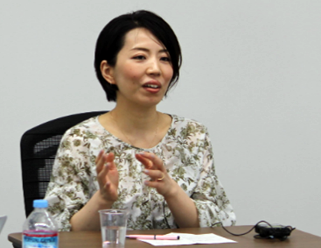 井出 雄平氏