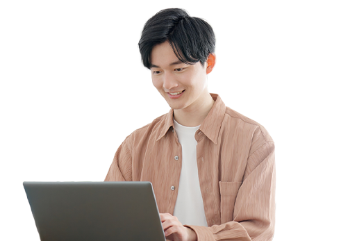 pcを操作している男性